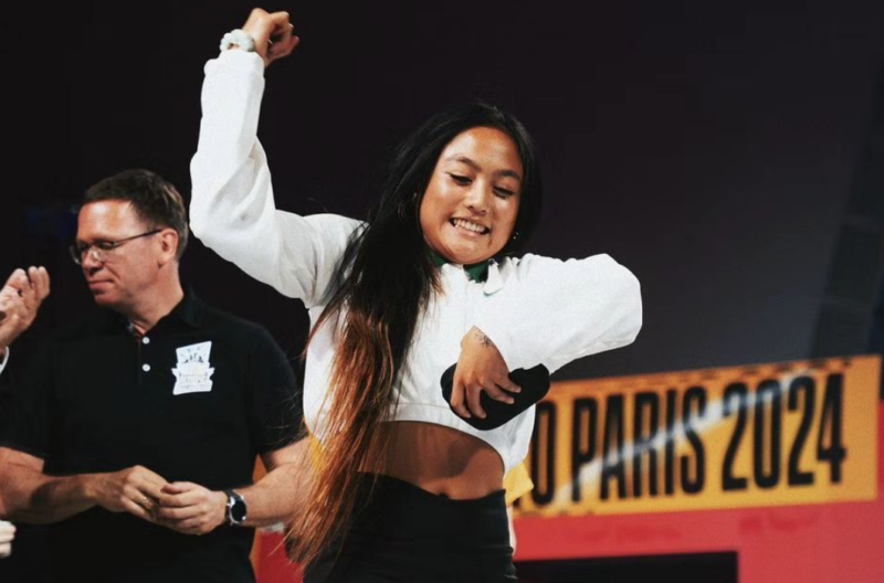 Logan Edralas y Sunny Choi quedan en el camino del breakdance en París breakdance. (via ig: @logistx_ugf)