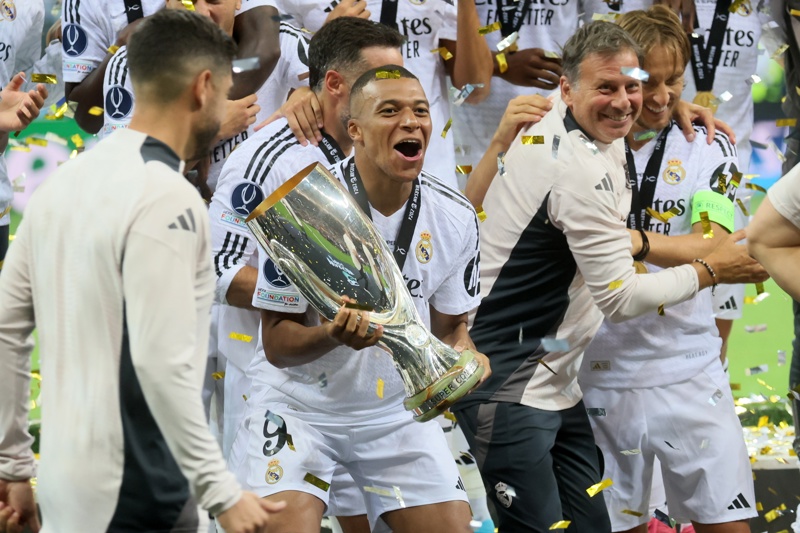 GALERÍA: Mbappé y las mejores imágenes de su debut con el Real Madrid GALERÍA: Mbappé y las mejores imágenes de su debut con el Real Madrid