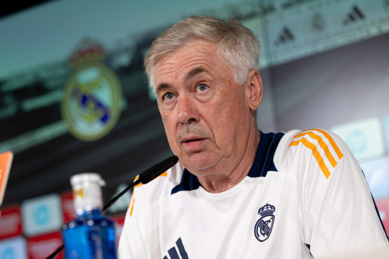 El entrenador del Real Madrid, Carlo Ancelotti, durante la rueda de prensa de este sábado en Valdebebas. EFE/ Daniel Gonzalez