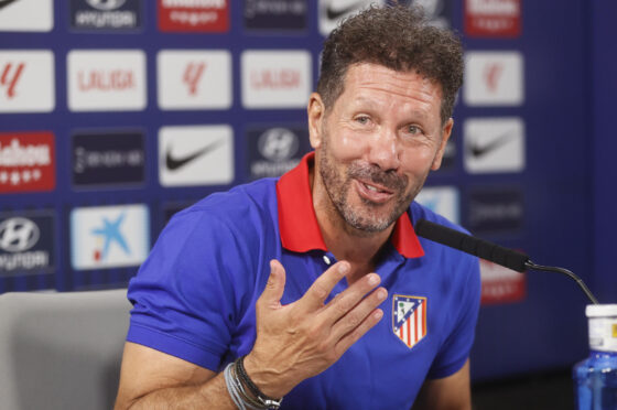 El técnico argentino Diego Simeone todavía desea dos refuerzos más para el Atlético de Madrid