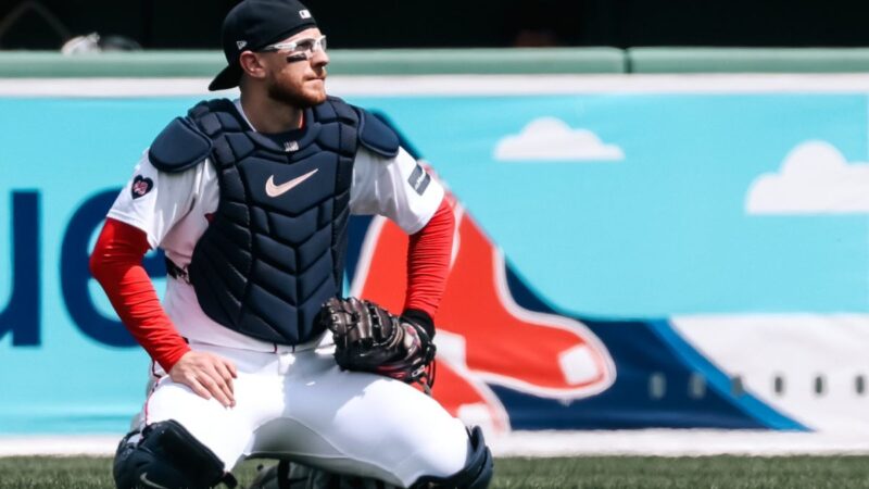 Danny Jansen: Primer beisbolista en jugar un partido para dos equipos