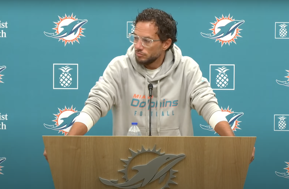 Mike McDaniel de los Miami Dolphins. (Foto: Captura de pantalla)