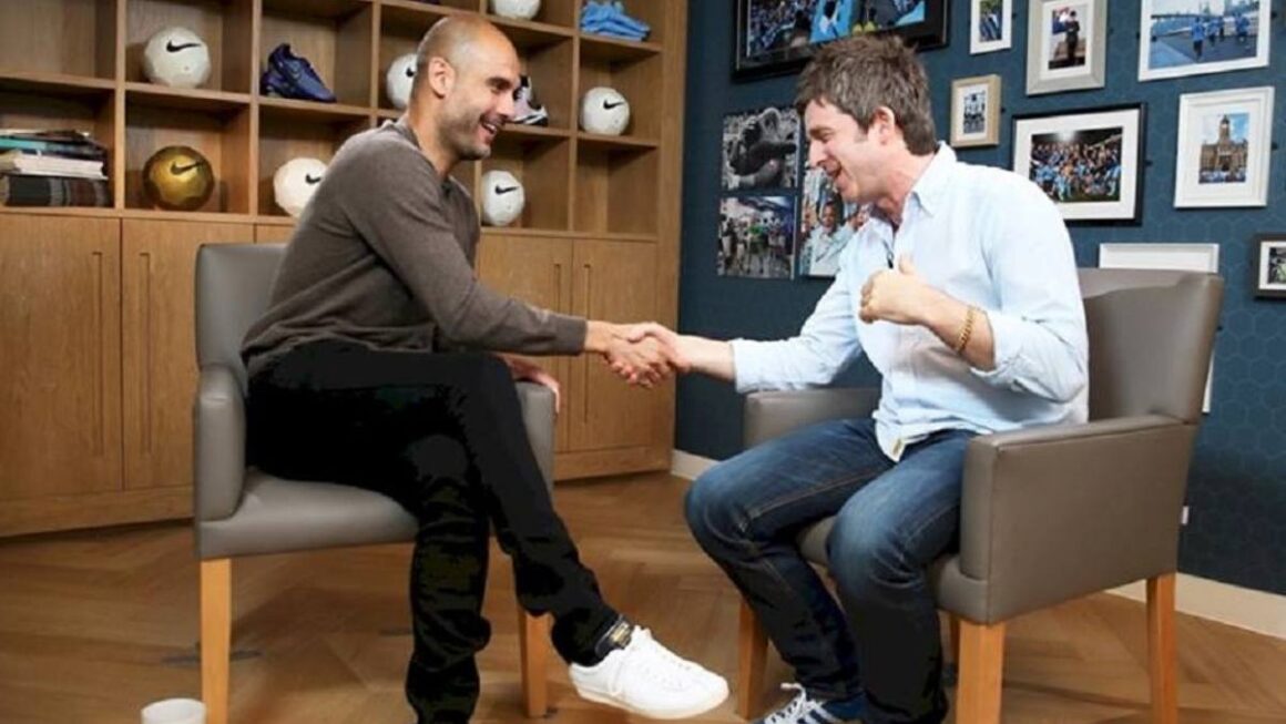 Pep Guardiola festeja el regreso de Oasis a los escenarios