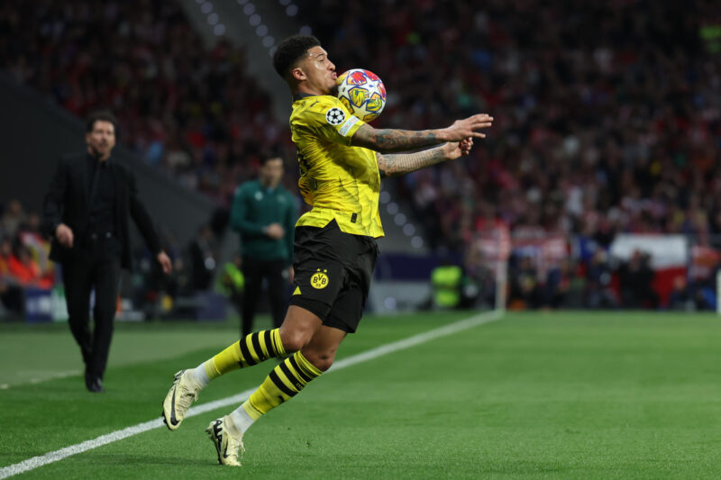 Estos son los agentes libres más destacados de este mercado Jadon Sancho, en una foto de archivo con el Borussia Dortmund. EFE / Kiko Huesca.