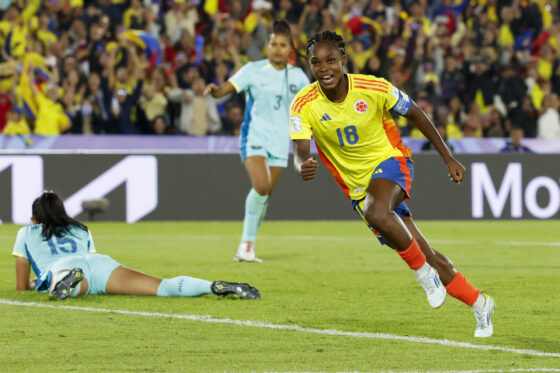 AMDEP5556. BOGOTÁ (COLOMBIA), 31/08/2024.- Linda Caicedo de Colombia celebra su gol este sábado, en un partido del grupo A de la Copa Mundial Femenina sub-20 entre las selecciones de Colombia y Australia en el estadio El Campín en Bogotá (Colombia-Brasil). EFE/ Mauricio Dueñas Castañeda