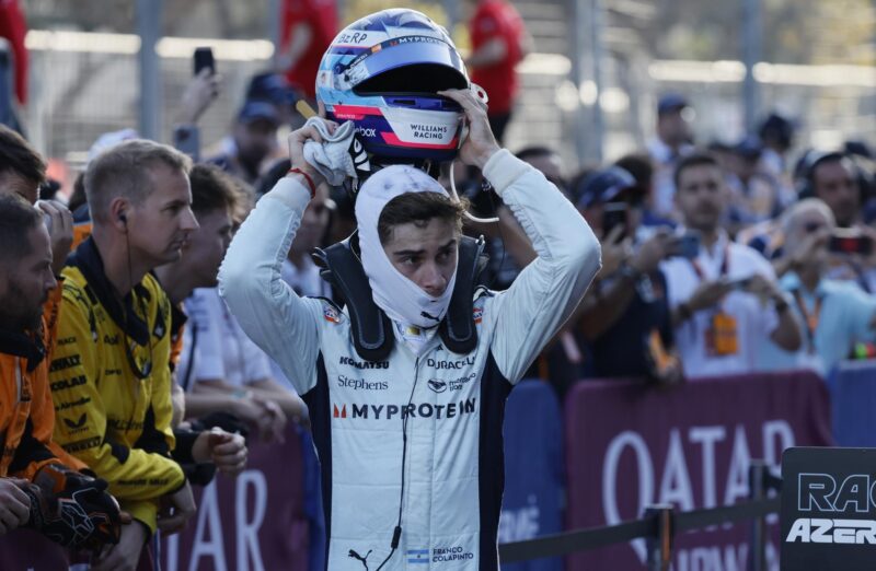 El piloto argentino Franco Colapintode Williams Racing en el pitlane tras del Gran Premio de Azerbaiyán en Bakú EFE/EPA/YURI KOCHETKOV