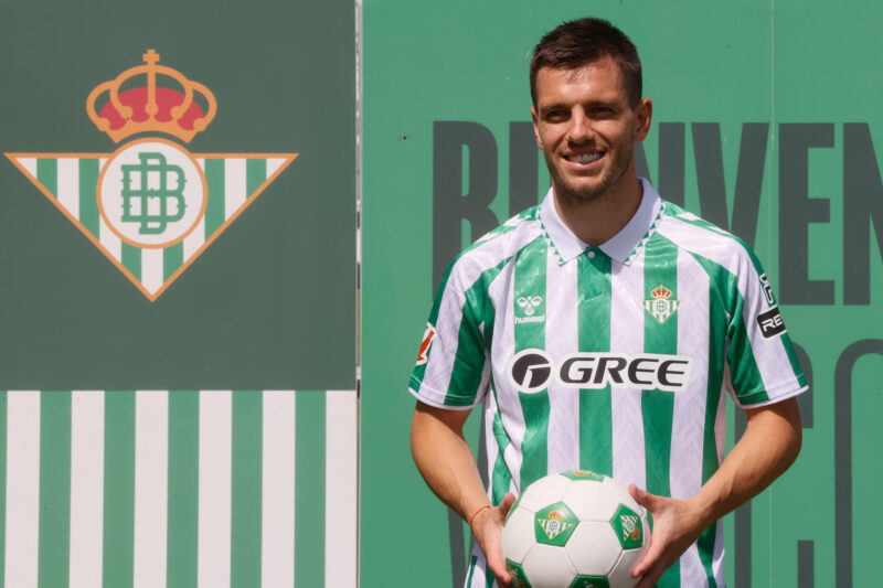 MLS: Inter Miami tendría en la mira a otro argentino El futbolista Giovani Lo Celso durante su presentación como nuevo jugador del Real Betis en la Ciudad Deportiva Luis del Sol. EFE/ Jose Manuel Vidal