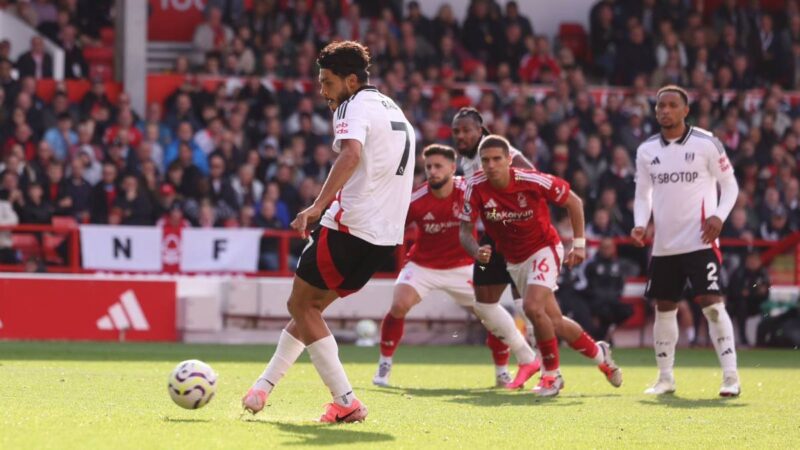Guillermo Ochoa y Raúl Jiménez a punto de volver al Tri Guillermo Ochoa y Raúl Jiménez a punto de volver al Tri
