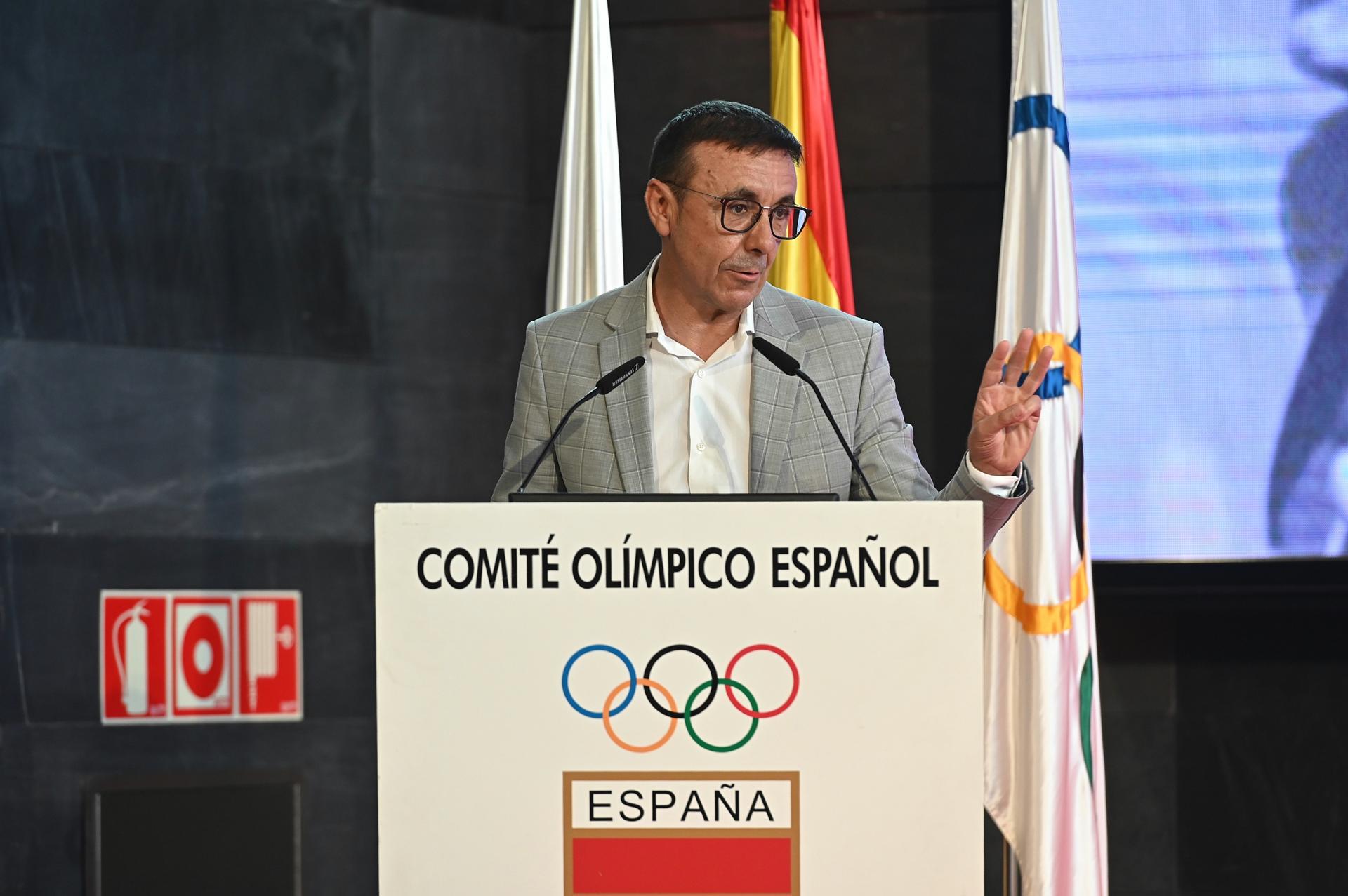 Hidalgo: "Será muy difícil igualar lo que ha hecho Javi" El presidente de la Federación Española de Triatlón, José Hidalgo, en una foto de archivo. EFE/ Fernando Villar