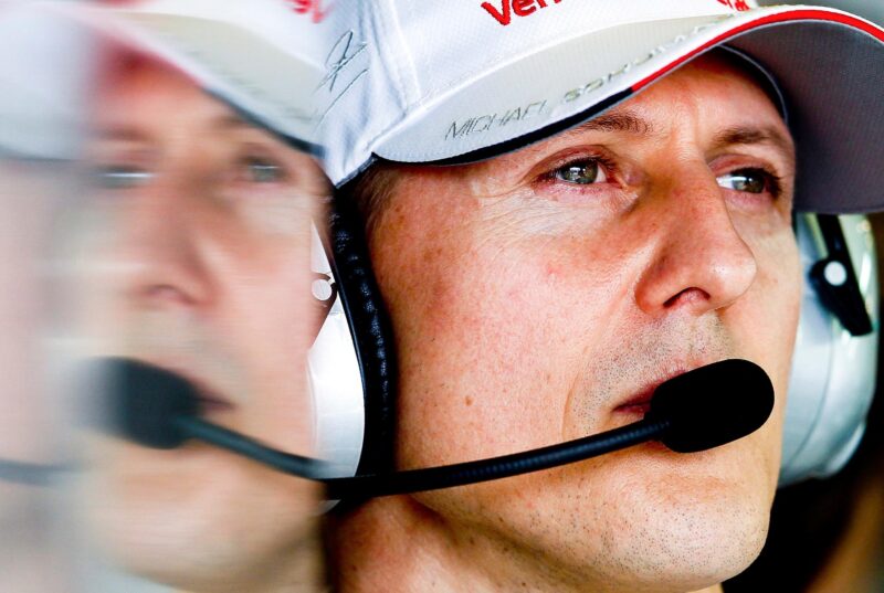 Fotografía de archivo realizada el 16 de marzo de 2012 que muestra al siete veces campeón de Fórmula Uno Michael Schumacher en el circuito Albert Park en Melbourne (Australia), en su última temporada en la Fórmula Uno. EFE/ Diego Azubel