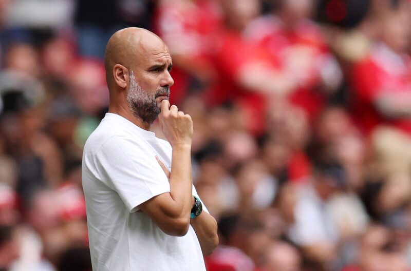 Guardiola lleno de arañazos tras el empate contra el Feyenoord El entrenador del Man City, Pep Guardiola. EFE/EPA/ANDY RAIN