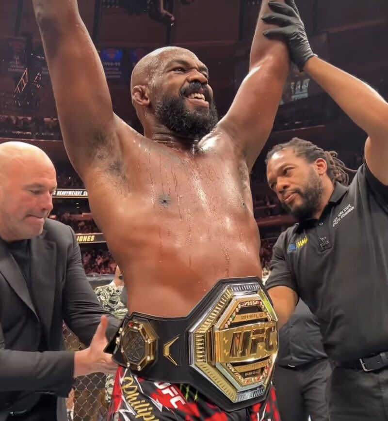 UFC 309: Jon Jones cumple y manda al retiro a Stipe Miocic