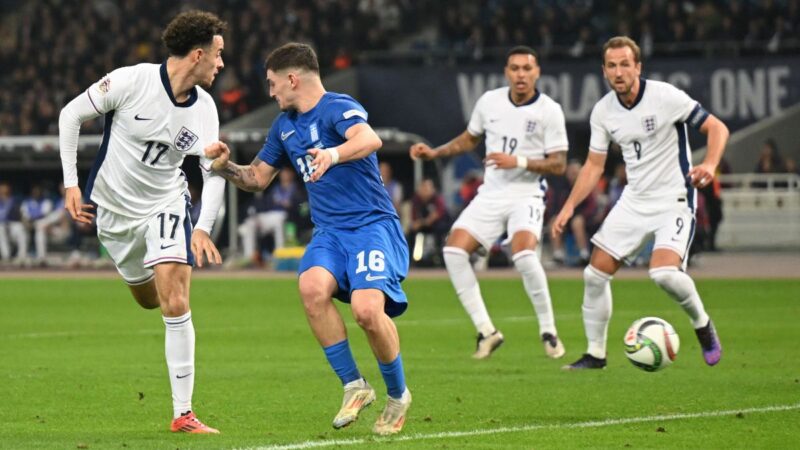 Inglaterra golea a Grecia y ve de cerca el ascenso en Nations League