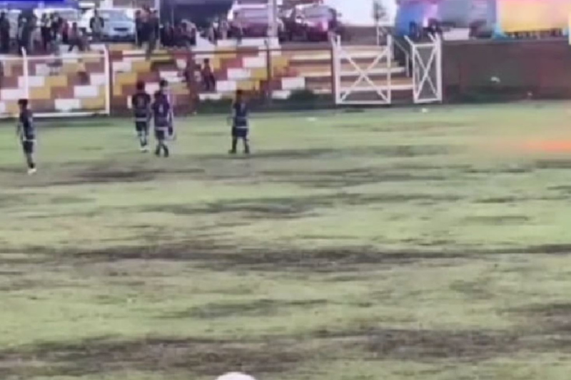 Fulminante impacto de rayo en Perú toma la vida de un futbolista Fulminante impacto de rayo en Perú toma la vida de un futbolista