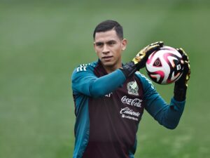 Fotografía de archivo del guardameta Luis Malagón en Ciudad de México (México). EFE/Sáshenka Gutiérrez