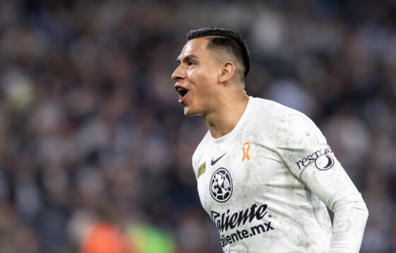 Luis Malagon de América celebra el gol del América. EFE/ Miguel Sierra