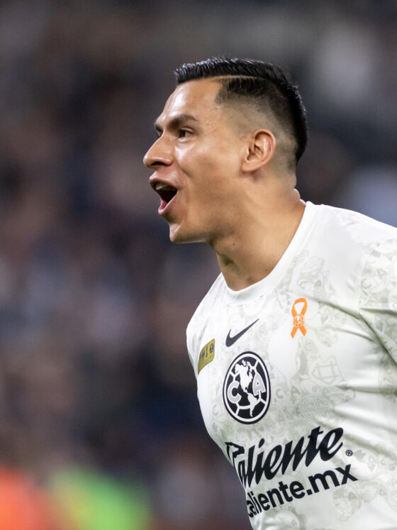 Luis Malagon de América celebra el gol del América. EFE/ Miguel Sierra