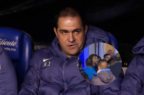 Andre Jardine por un lado y el reclamo de Sergio Canales y 'Tecatito' a los ábitros. (Fotos: EFE/ Hilda Ríos | Captura de pantalla @FabrizioDC)