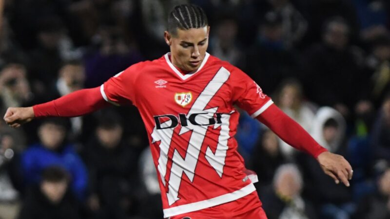 James Rodríguez vuelve a la titularidad con el Rayo Vallecano