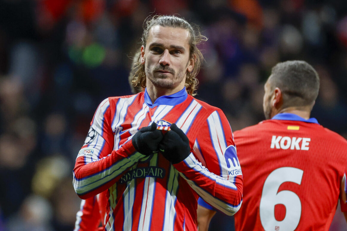 El delantero francés del Atlético de Madrid, Antoine Griezmann, celebra el tercer gol del equipo rojiblanco durante el encuentro correspondiente a la fase regular de la Liga de Campeones que disputaron Atlético de Madrid y Sl. Bratislava en el estadio Metropolitano, en Madrid. EFE / Juanjo Martín.