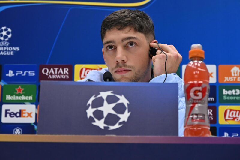 El uruguayo Federico Valverde durante la rueda de prensa previa al partido de la Liga de Campeones del Real Madrid contra el Atalanta. EFE/EPA/MICHELE MARAVIGLIA