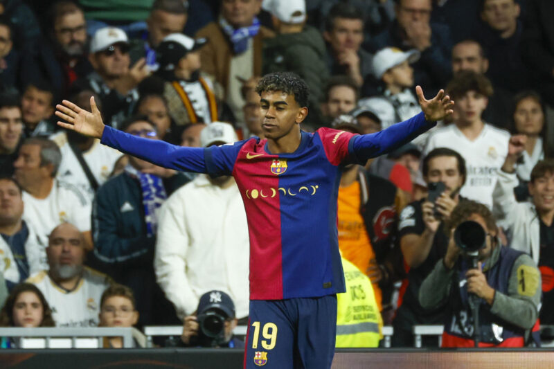 El delantero del FC Barcelona Lamine Yamal en el estadio Santiago Bernabéu, en Madrid, en una foto de archivo. EFE/Juanjo Martín