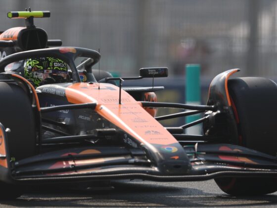 El británico Lando Norris (McLaren), durante los entrenamientos libres del Gran Premio de Abu Dabi de F1. EFE/EPA/ALI HAIDER