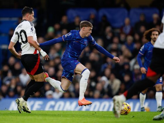 Jornada 19 en Premier League: Marcadores, dónde ver y posiciones El jugador del Chelsea Cole Palmer conduce el balón antes del 1-0 durante el partido de la Premier League que han jugado Chelsea FC y Fulham FC en Londres,Reino Unido. Londres. EFE/EPA/DAVID CLIFF
