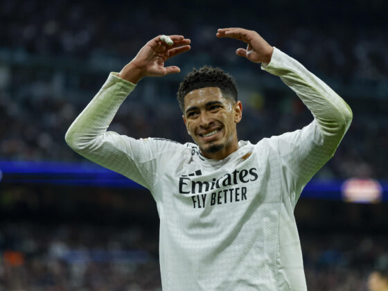 El centrocampista inglés del Real Madrid Jude Bellingham durante el partido de LaLiga que disputaron en la pasada jornada el Real Madrid y el Sevilla en el estadio Santiago Bernabéu. EFE/ JuanJo Martín