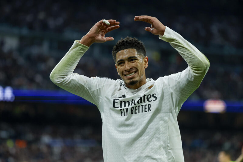 "Fu** off", la palabra que le costó la expulsión a Jude Bellingham El centrocampista inglés del Real Madrid Jude Bellingham durante el partido de LaLiga que disputaron en la pasada jornada el Real Madrid y el Sevilla en el estadio Santiago Bernabéu. EFE/ JuanJo Martín