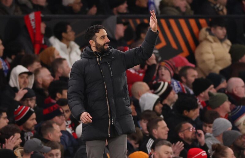 El entrenador del Manchester United, Ruben Amorim, durante el partido de fútbol de la UEFA Europa League entre el Manchester United y el Rangers FC, en Manchester, Gran Bretaña, 23 de enero de 2025. (United Kingdom) EFE/EPA/ADAM VAUGHAN