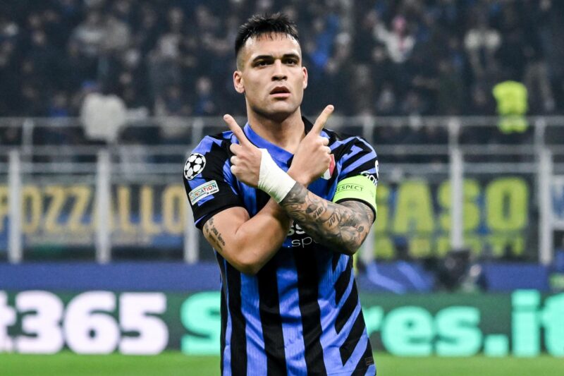 El jugador del Inter Lautaro Martinez tras marcar el 3-0 durante el partido de la UEFA Champions League que han jugado Inter FC y AS Monaco en Milan, Italia. EFE/EPA/NICOLA MARFISI