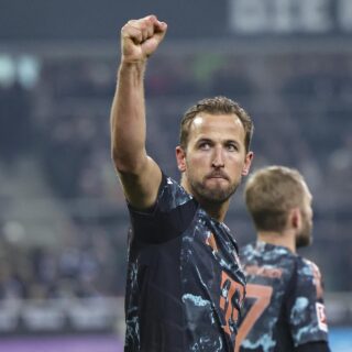 Harry Kane celebra el 1-0 del Bayern al Borussia Moenchengladbach. EFE/EPA/CHRISTOPHER NEUNDORF.