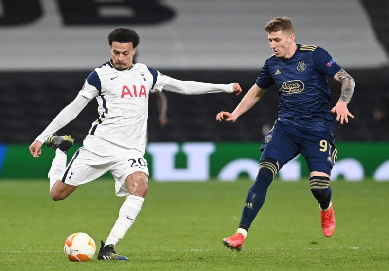 El Como 1907 que entrena el español Cesc Fàbregas anunció este domingo el fichaje del inglés Dele Alli (i) EFE/EPA/Neil Hall /Archivo