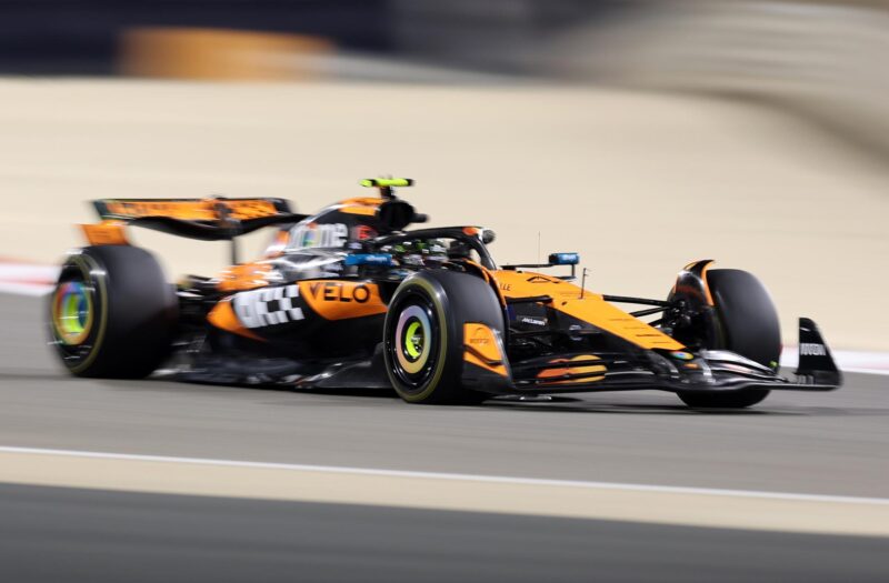 El inglés Lando Norris (McLaren), en el circuito de Sakhir, en Baréin.EFE/EPA/ALI HAIDER