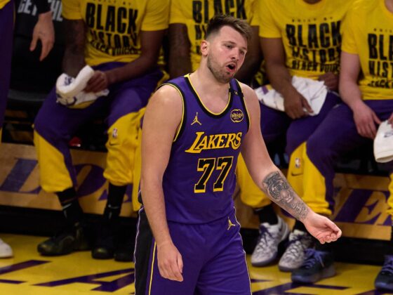 El esloveno Luka Doncic, escolta de Los Angeles Lakers, en un momento del partido contra su exequipo Dallas Mavericks. EFE/EPA/ALLISON DINNER