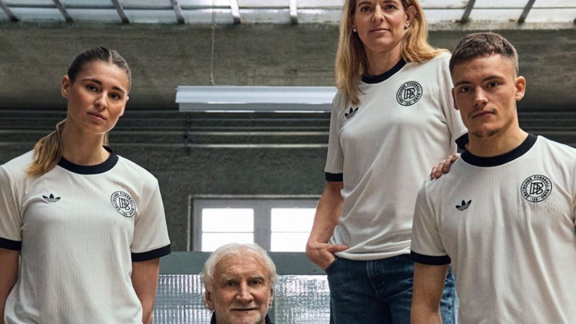 Alemania presenta camiseta especial por su 125 aniversario