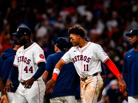 Valdez Brilla en la Apertura: Astros Superan a los Mets