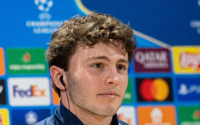 Rueda de prensa de Joao Neves, jugador del PSG; previo al partido ante Liverpool. / X: @PSG_espanol