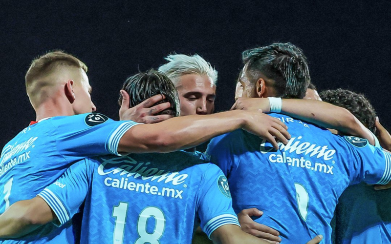 Jugadores de Cruz Azul celebrando ante Seattle Sounders. / X: @CruzAZul