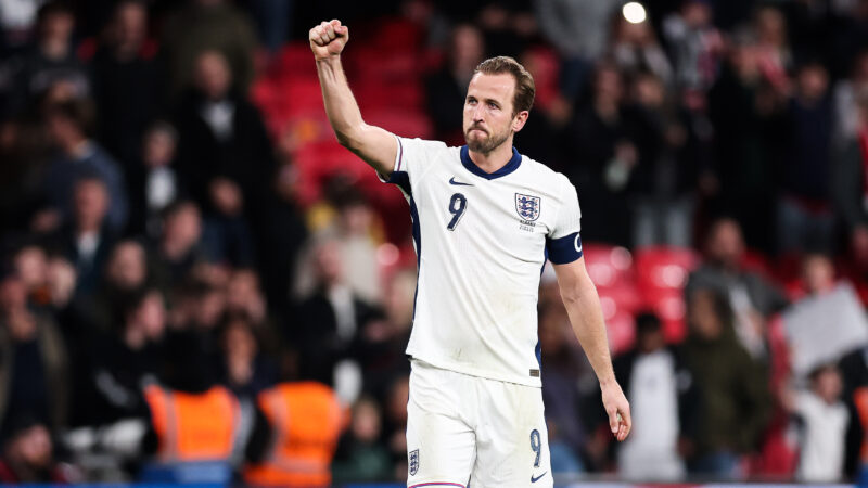 Harry Kane celebrando gol con Inglaterra ante Albania. / X: England @England