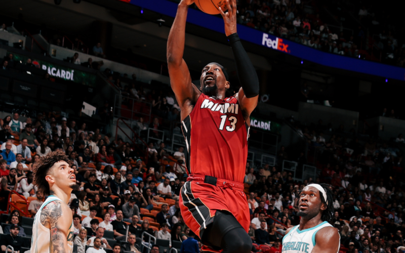 ¡Miami Heat vuelve a tocar fondo! Cuarta derrota consecutiva Miami Heat vs. Charlotte Hornets. / X: @MiamiHeat