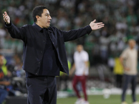 Imagen de archivo del entrenador mexicano Efraín Juárez. EFE/ STR