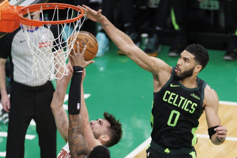 ¡Récord en la NBA! Venden a los Celtics por 6,100 millones de dólares Jayson Tatum, de los Boston Celtics, durante un partido de la liga regular. EFE/EPA/CJ GUNTHER SHUTTERSTOCK OUT