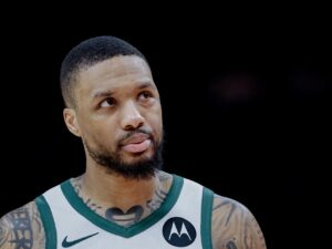 Fotografía de archivo del 05/03/2025 del jugador de los Milwaukee Bucks Damian Lillard. EFE/Erik S. Lesser