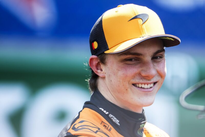 El piloto australiano de McLaren, Oscar Piastri, en la jornada del sábado del Gran Premio de Fórmula Uno de China, en el Circuito Internacional de Shanghái. EFE/EPA/WU HAO