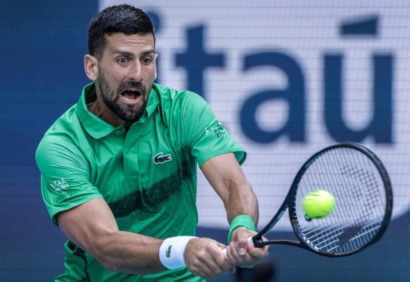 El serbio Novak Djokovic en acción ante el estadounidense Sebastian Korda. EFE/CRISTOBAL HERRERA-ULASHKEVICH