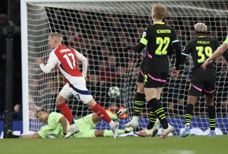 Arsenal vs PSV 2-2 (9-2): resumen y estadísticas El jugador del Arsenal Oleksandr Zinchenko (I) logra el 1-0 durante el partido de vuelta de octavos de final de la UEFA Champions League que han jugado Arsenal y PSV en Londres, Reino Unido. EFE/EPA/ANDY RAIN