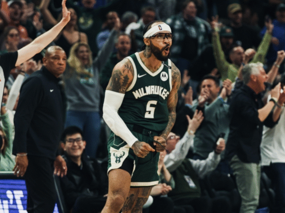Milwaukee Bucks ante Indiana Pacers en NBA. / X: @Bucks