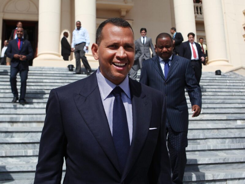 Los Minnesota Timberwolves cambian de dueño por $1,500 millones Alex Rodríguez, exbeisbolista estadounidense. EFE/Orlando Barría